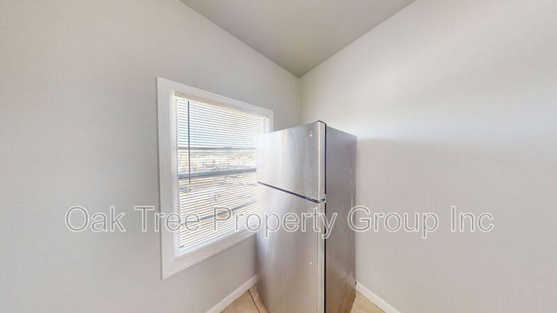 House for rent at 2451 Seminary Ave #307, Oakland, CA 94605