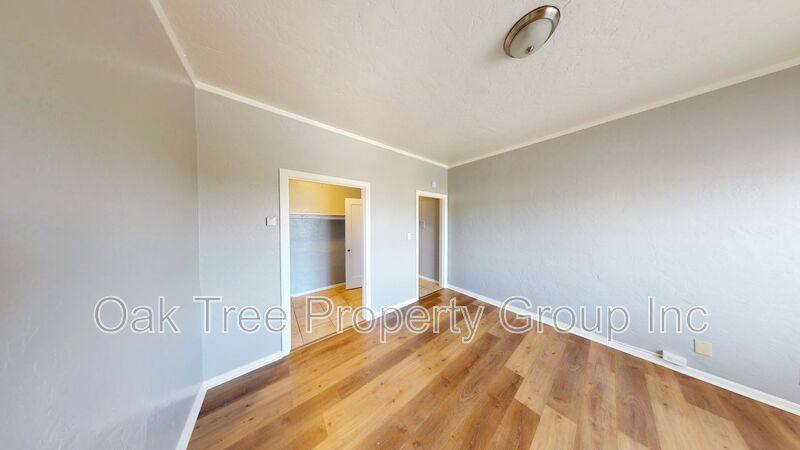 House for rent at 2451 Seminary Ave #307, Oakland, CA 94605