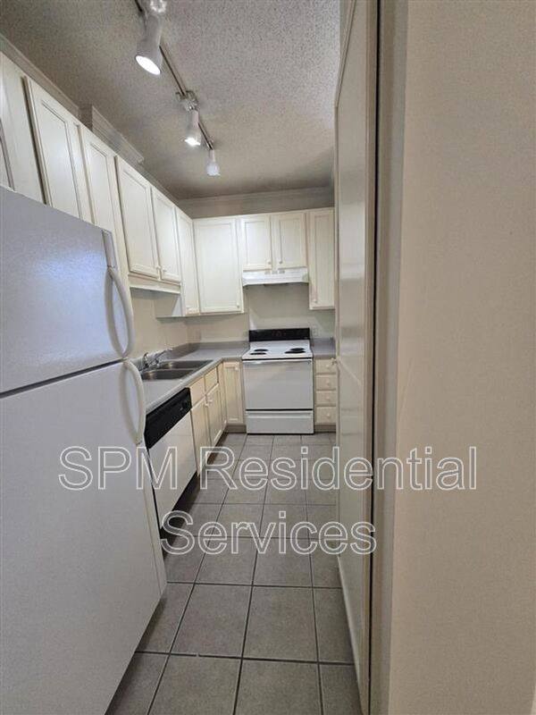 Apartment for rent at 2705 Mayfair Dr #H-104, Wilmington, NC 28403
