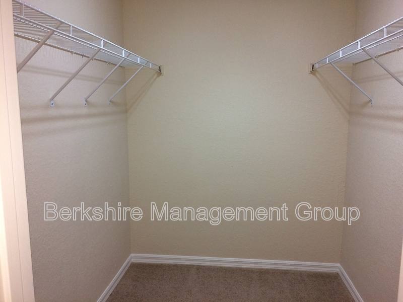 Townhouse for rent at 1106 Brook Meadow Dr, Lakeland, FL 33811