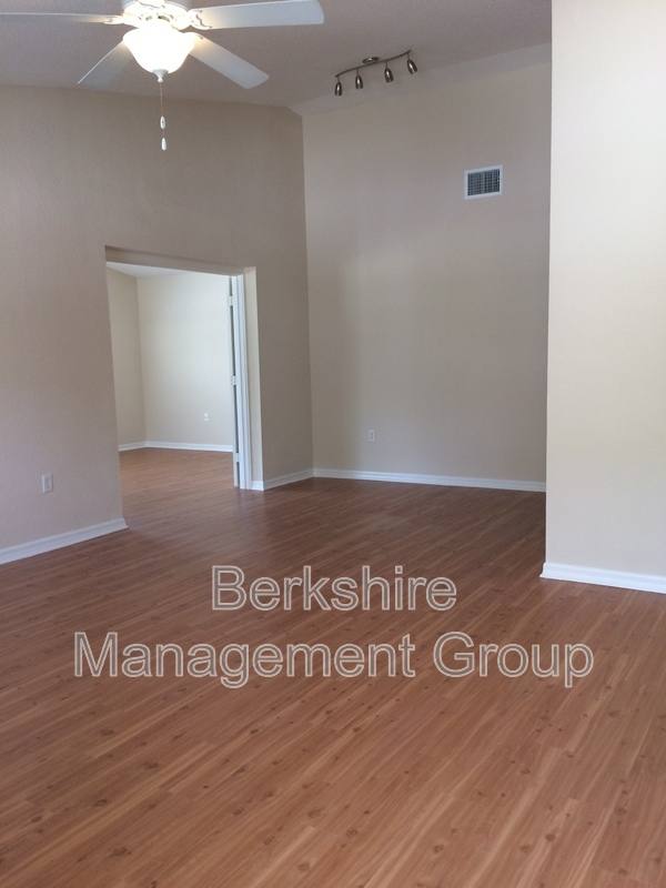 Townhouse for rent at 1106 Brook Meadow Dr, Lakeland, FL 33811