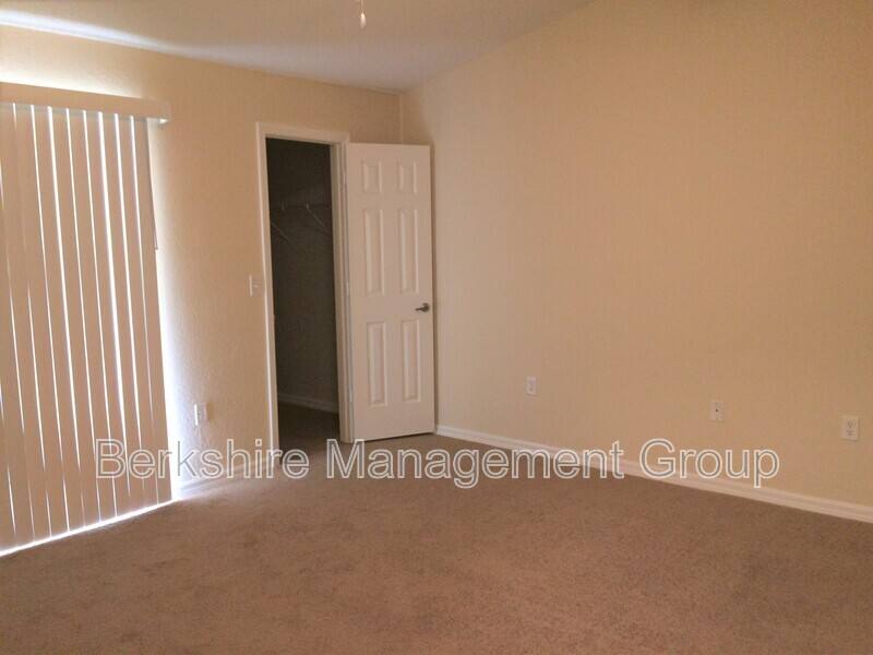 Townhouse for rent at 1106 Brook Meadow Dr, Lakeland, FL 33811