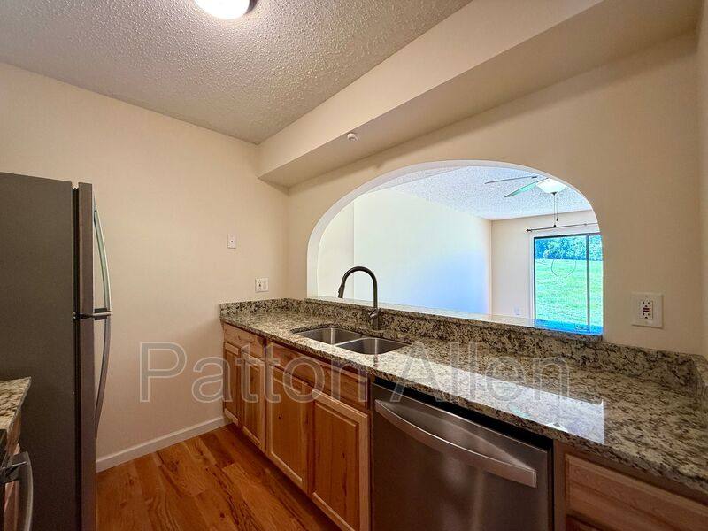 Townhouse for rent at 2 Dawnwood Circle, Asheville, NC 28803