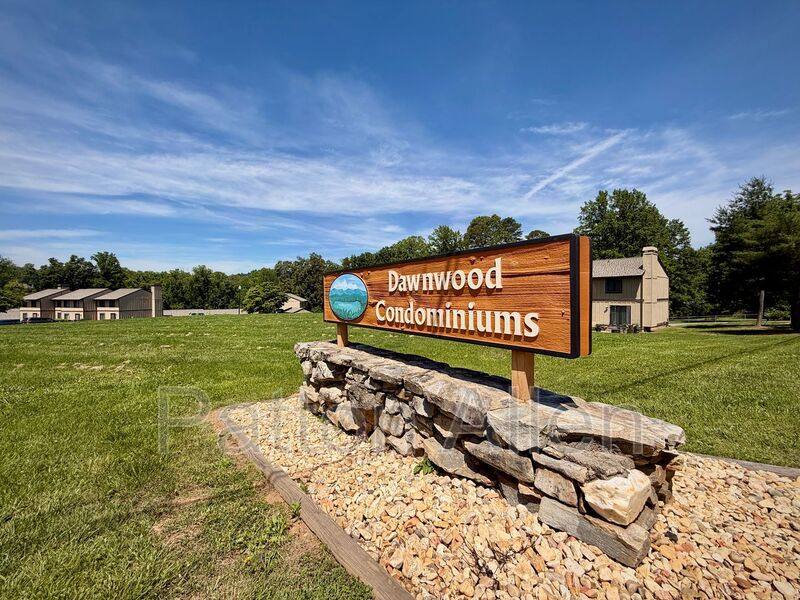 Townhouse for rent at 2 Dawnwood Circle, Asheville, NC 28803