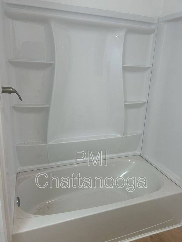 House for rent at 909 W 39th St, Chattanooga, TN 37410