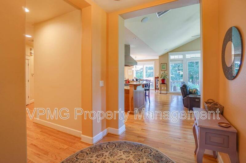 House for rent at 23517 NE 68th St, Vancouver, WA 98682