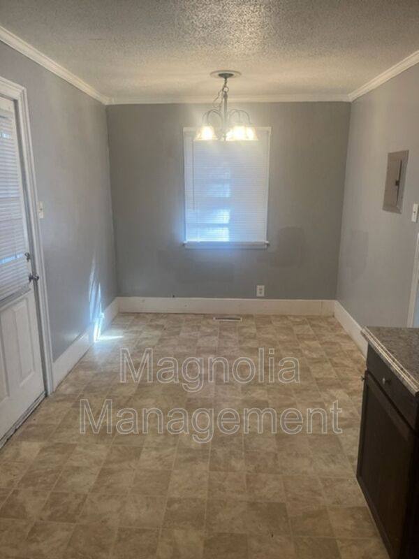House for rent at 803 Eastside Dr, Henderson, NC 27536