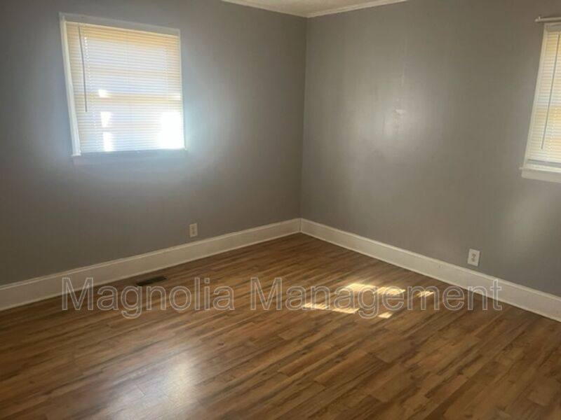 House for rent at 803 Eastside Dr, Henderson, NC 27536