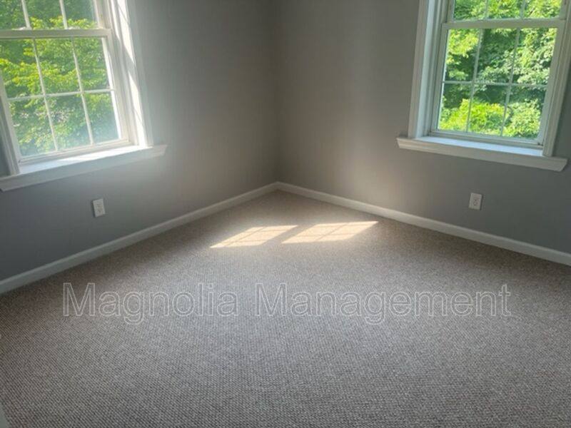 Apartment for rent at 215 W Young Ave #6, Henderson, NC 27536