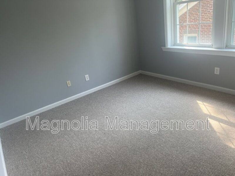 Apartment for rent at 215 W Young Ave #6, Henderson, NC 27536
