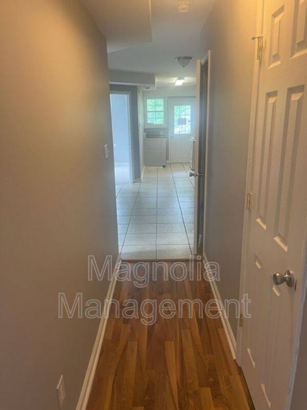 Apartment for rent at 215 W Young Ave #6, Henderson, NC 27536
