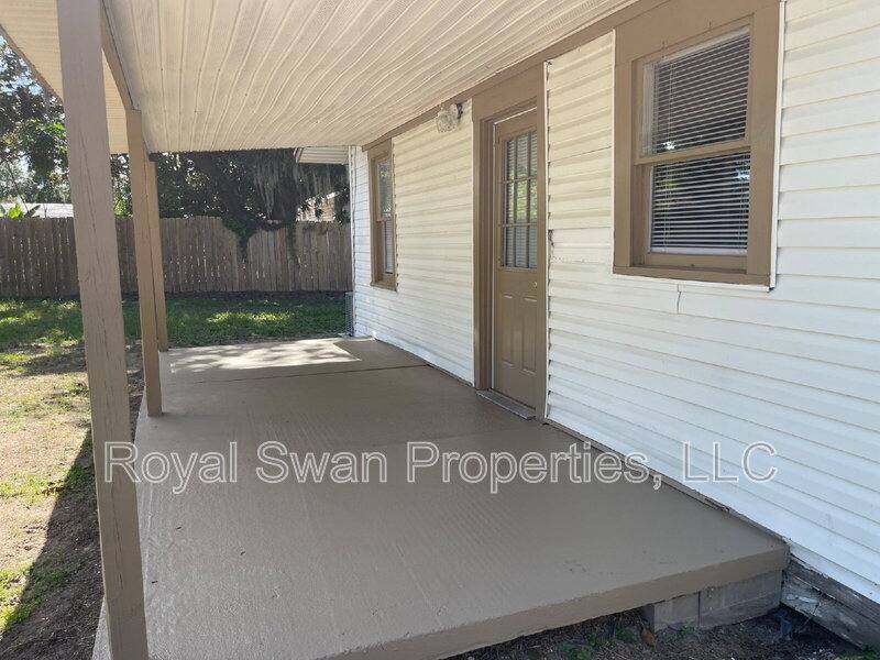 House for rent at 4520 Clubhouse Rd, Lakeland, FL 33812