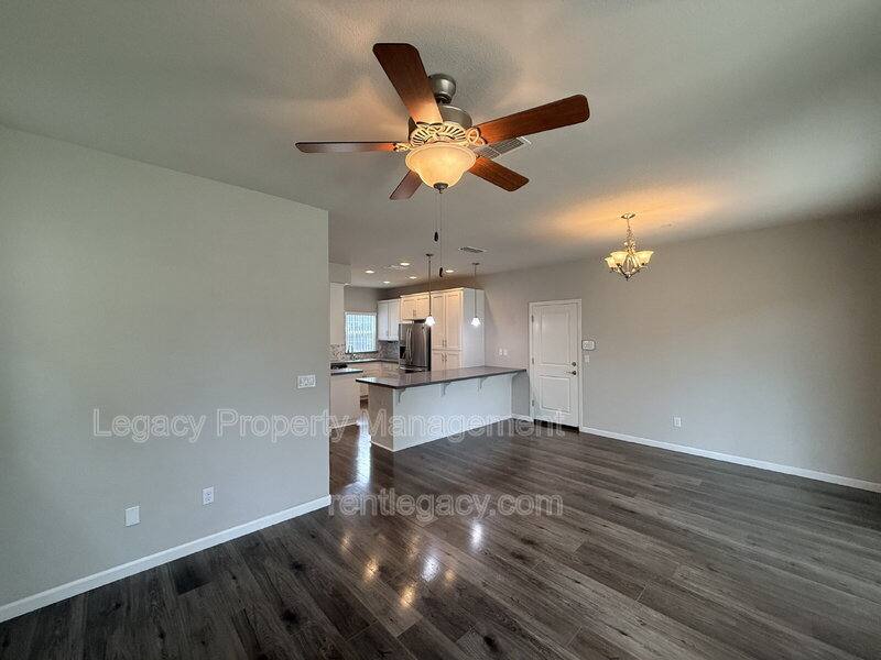 House for rent at 4426 Dry Creek Rd, Sacramento, CA 95838