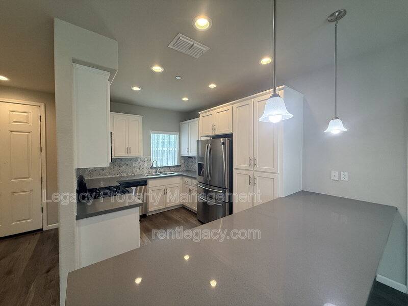 House for rent at 4426 Dry Creek Rd, Sacramento, CA 95838