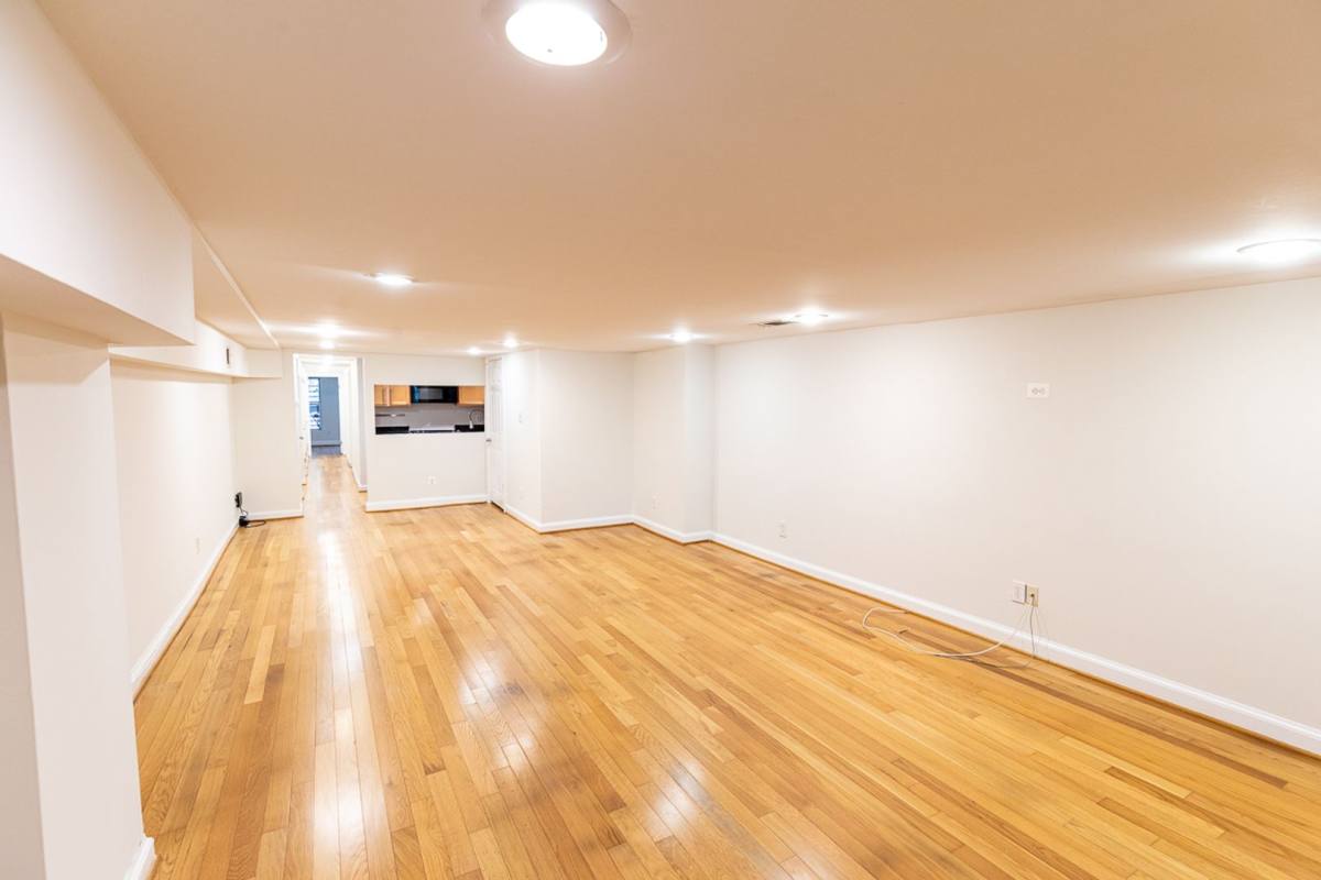 Condo for rent at 1350 Kenyon St #NW, Washington, DC 20010