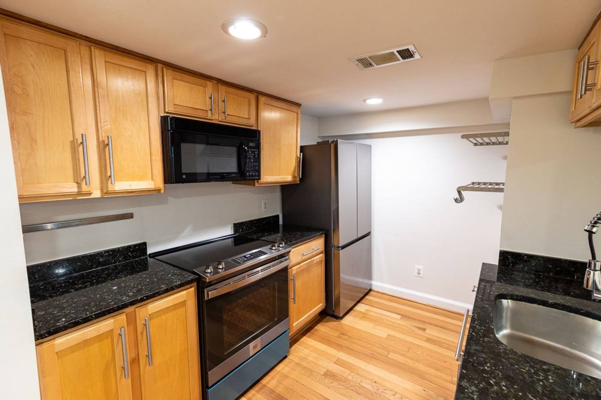 Condo for rent at 1350 Kenyon St #NW, Washington, DC 20010