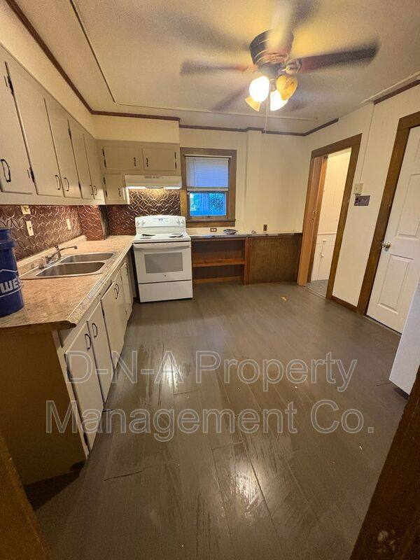 House for rent at 915 Sarah St, Stroudsburg, PA 18360