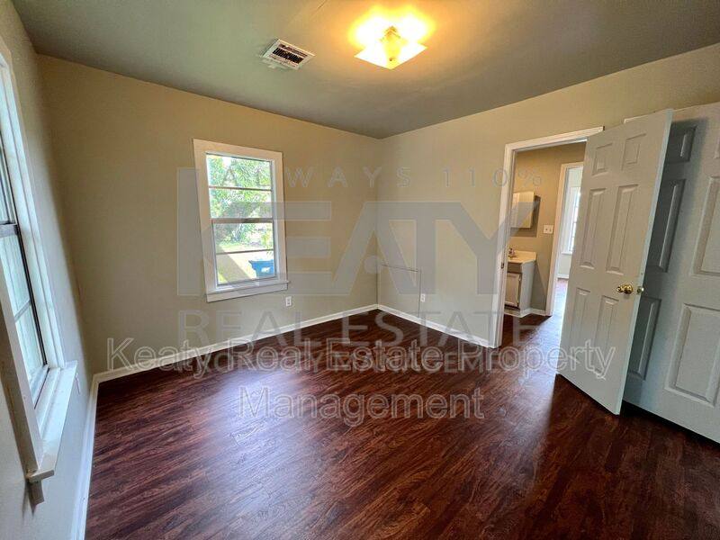 House for rent at 327 Stewart St, Lafayette, LA 70501