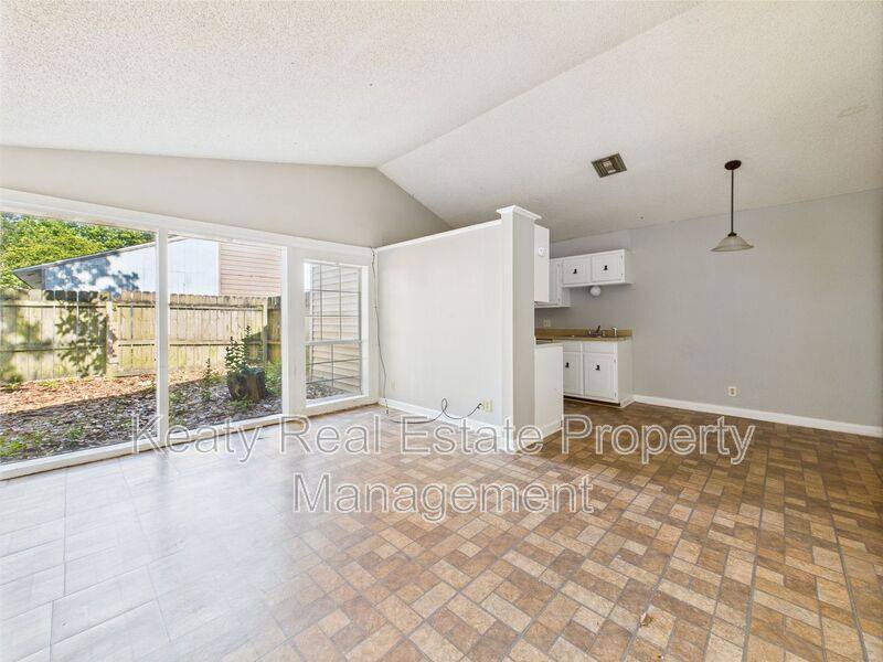 Apartment for rent at 513 Fox Run Ave #1, Lafayette, LA 70508