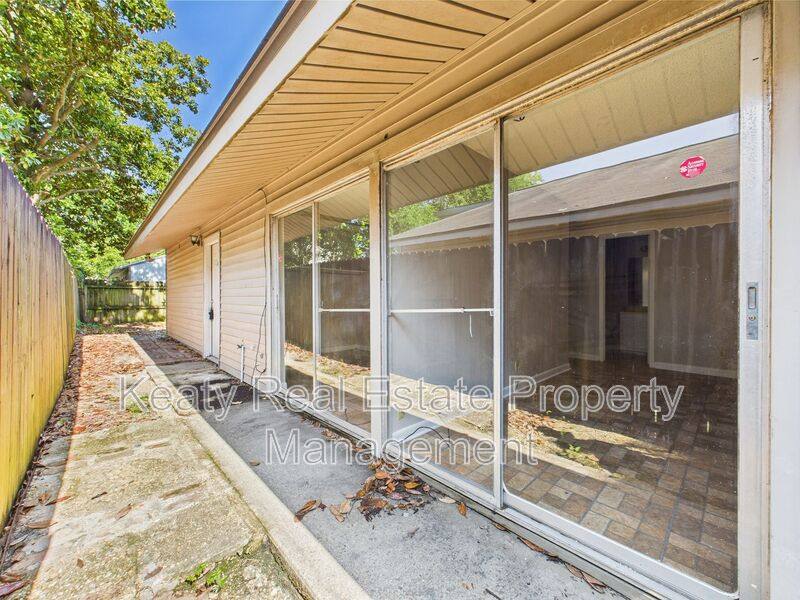 Apartment for rent at 513 Fox Run Ave #1, Lafayette, LA 70508