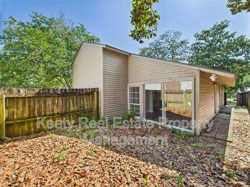 Apartment for rent at 513 Fox Run Ave #1, Lafayette, LA 70508