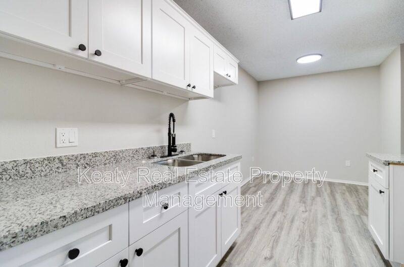 Apartment for rent at 107 Meudon St #D, Duson, LA 70529