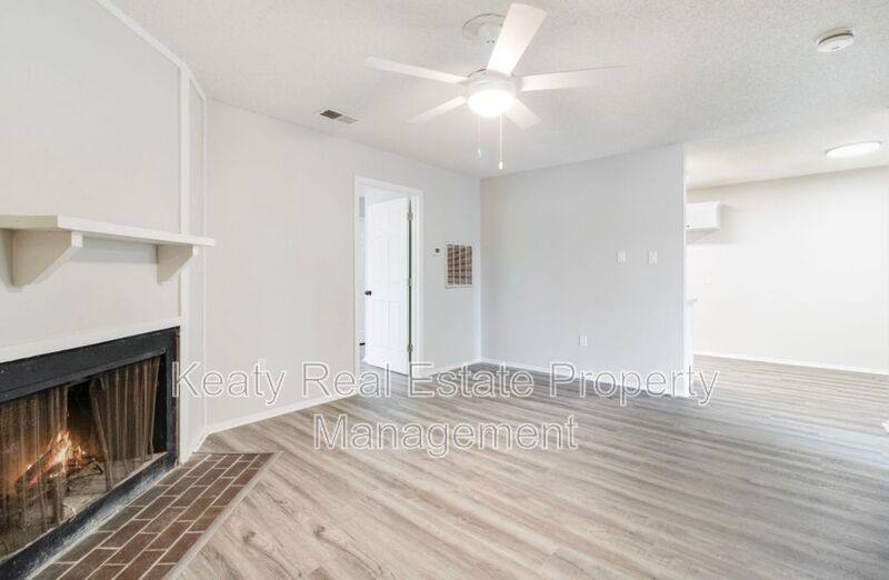 Apartment for rent at 107 Meudon St #D, Duson, LA 70529