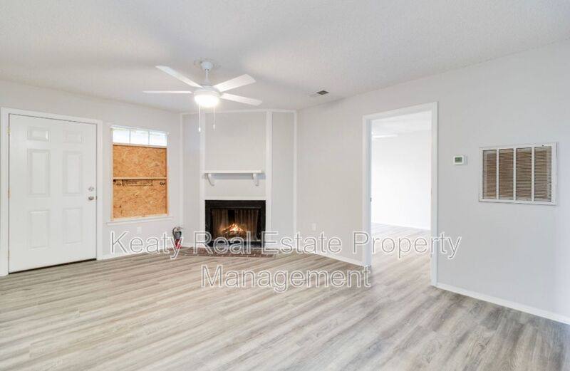 Apartment for rent at 107 Meudon St #D, Duson, LA 70529