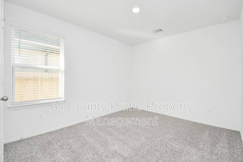 House for rent at 40427 Basalt Elm Rd, Magnolia, TX 77354