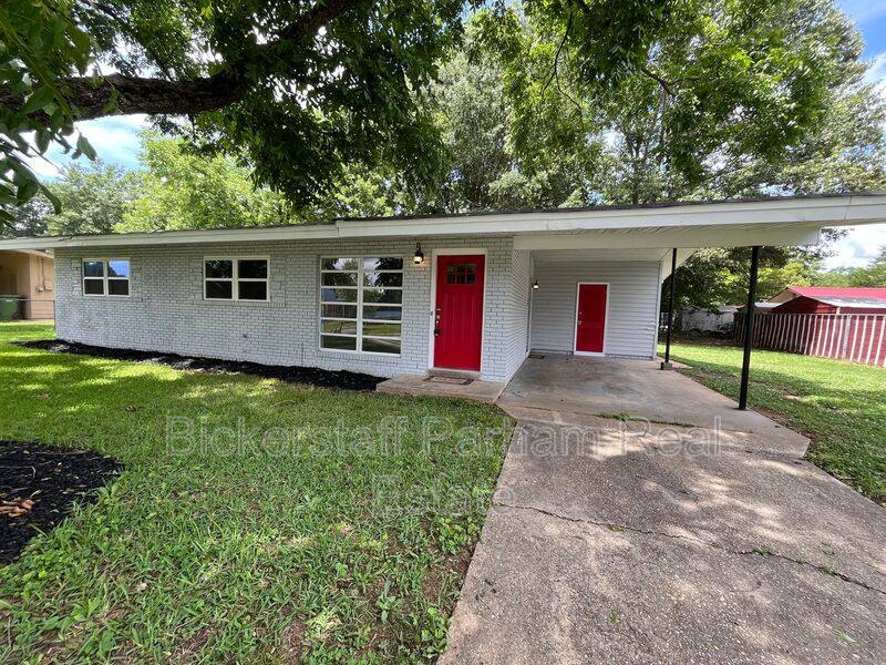 House for rent at 2503 Broadmoor Dr, Columbus, GA 31903