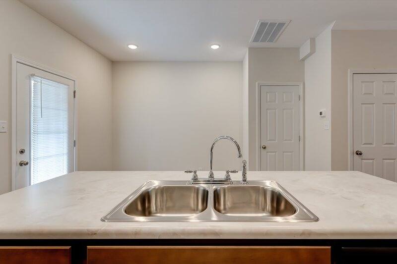 Townhouse for rent at 2809 Cruze Dr #1, Powell, TN 37849