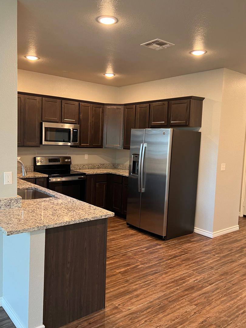 Apartment for rent at 127 129 Village N Circle, Gladewater, TX 75647