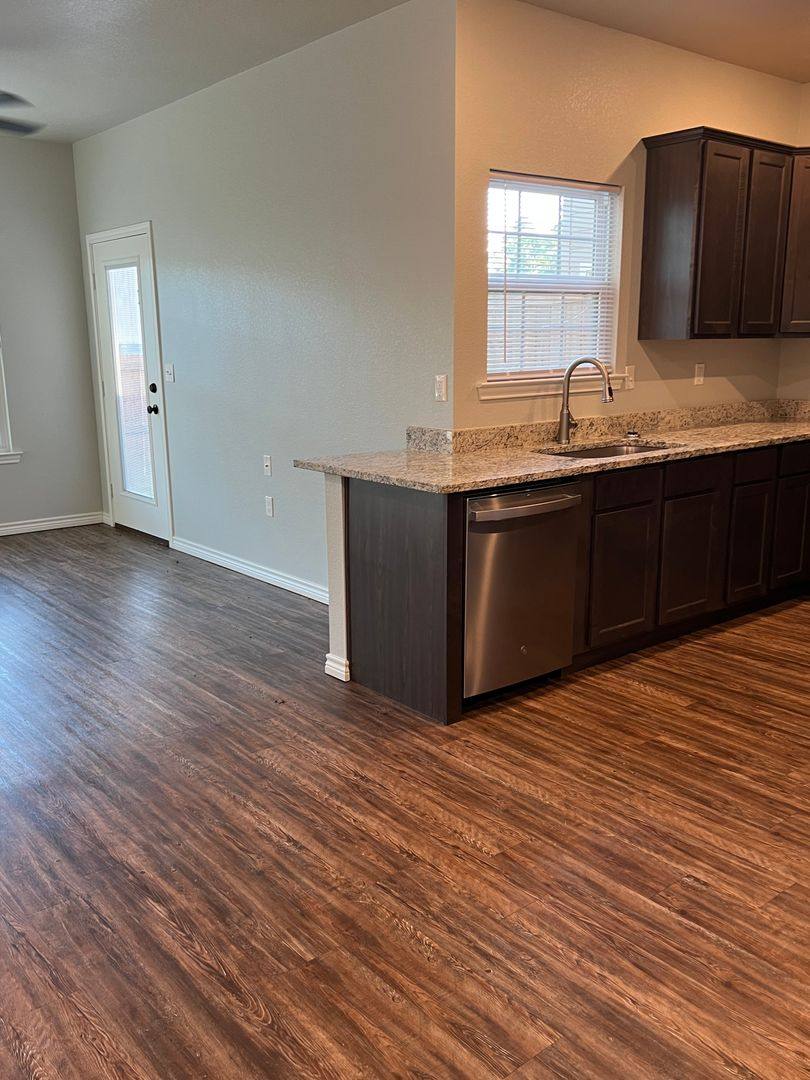 Apartment for rent at 127 129 Village N Circle, Gladewater, TX 75647