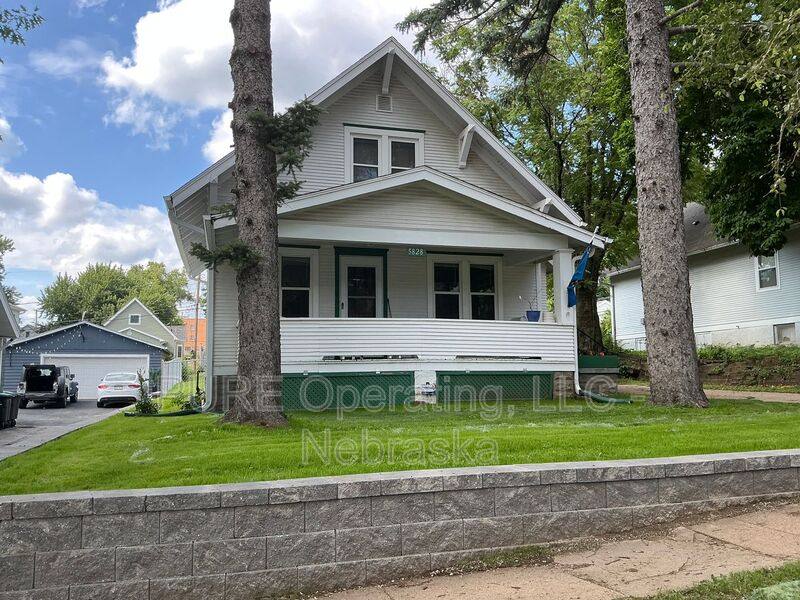 House for rent at 5828 Miami St, Omaha, NE 68104
