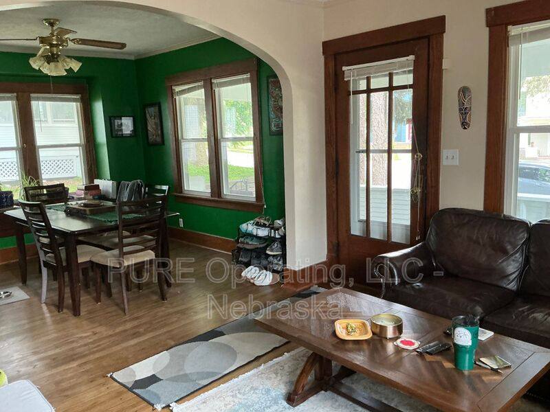 House for rent at 5828 Miami St, Omaha, NE 68104