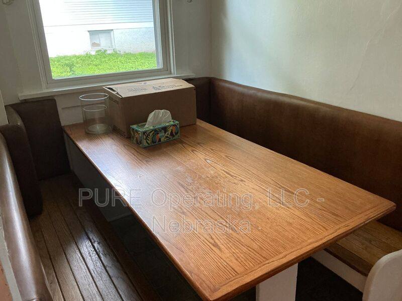 House for rent at 5828 Miami St, Omaha, NE 68104