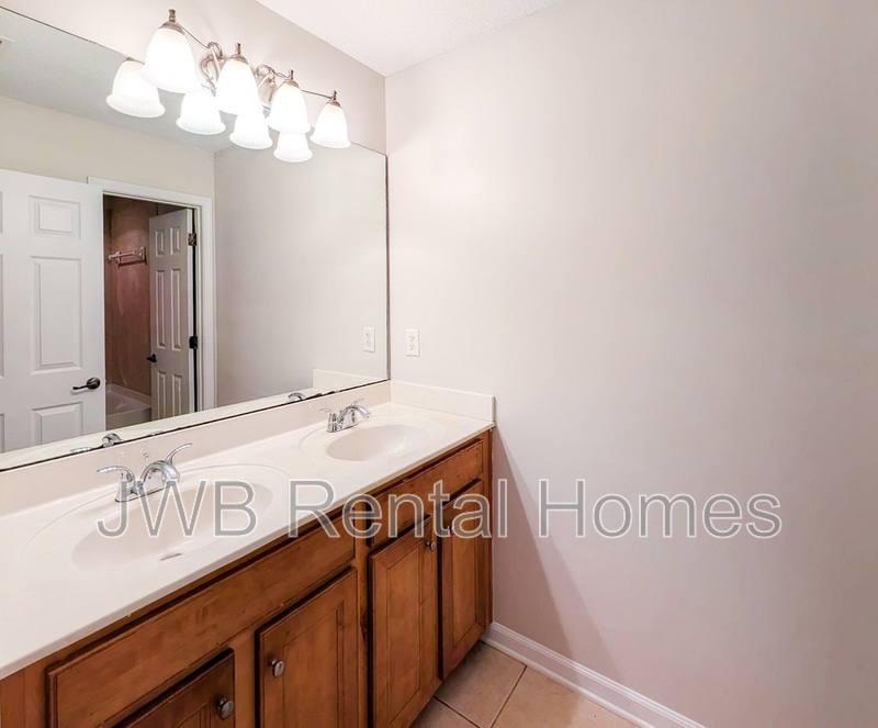 Townhouse for rent at 3617 Hartsfield Forest Circle, Jacksonville, FL 32277
