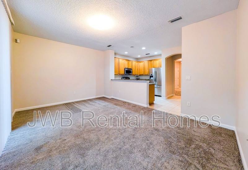 Townhouse for rent at 3617 Hartsfield Forest Circle, Jacksonville, FL 32277