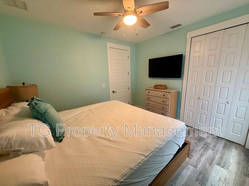 House for rent at 514 2nd St S, Jacksonville Beach, FL 32250
