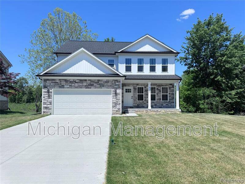 House for rent at 6149 Woodridge Lane, Grand Blanc, MI 48439