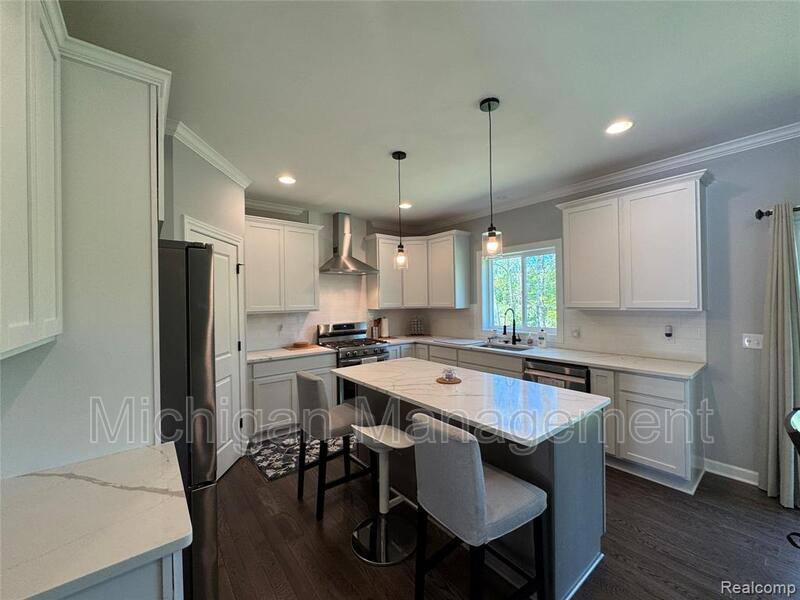House for rent at 6149 Woodridge Lane, Grand Blanc, MI 48439