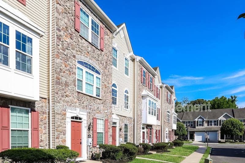 Townhouse for rent at 12 Stevens Court, Somerdale, NJ 08083