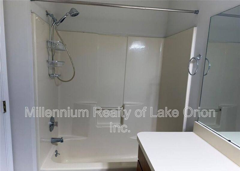 Apartment for rent at 50431 Bay Run S, New Baltimore, MI 48047