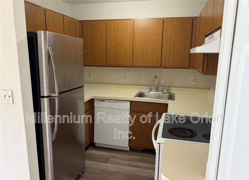 Apartment for rent at 50431 Bay Run S, New Baltimore, MI 48047