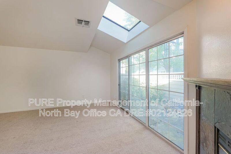Townhouse for rent at 599 Spruce St, Santa Rosa, CA 95407