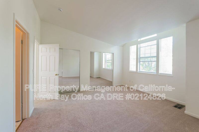 Townhouse for rent at 599 Spruce St, Santa Rosa, CA 95407