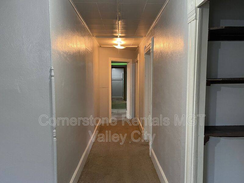 Apartment for rent at 205 3rd Ave SE #4, Valley City, ND 58072