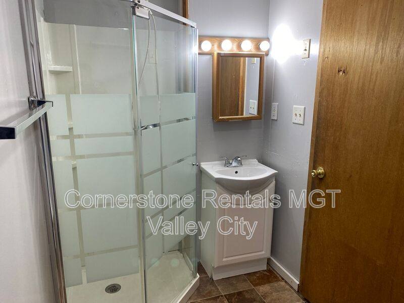 Apartment for rent at 205 3rd Ave SE #4, Valley City, ND 58072