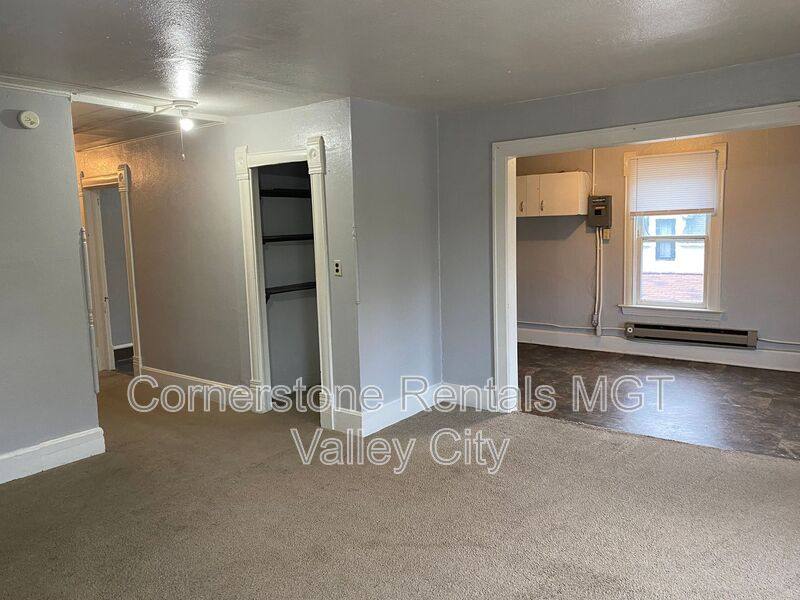 Apartment for rent at 205 3rd Ave SE #4, Valley City, ND 58072