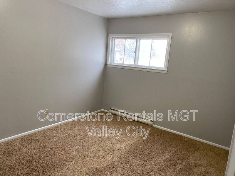 Apartment for rent at 825 3rd St SW, Valley City, ND 58072